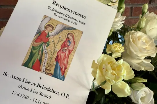 Hefte fra rekviemmessen for sr. Anne-Lise Strøm