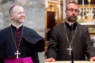 To portretter av biskop Erik Varden og biskop Fredrik Hansen