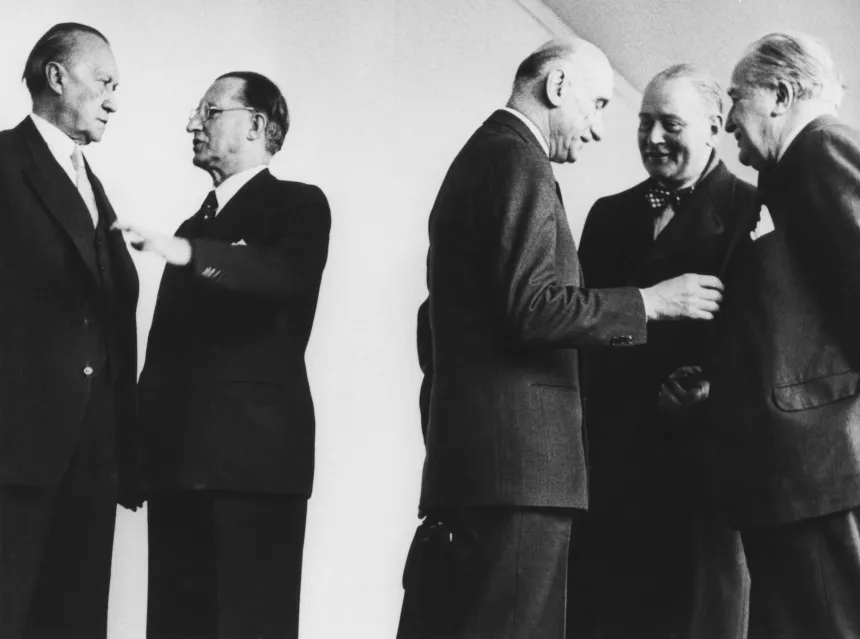 Konrad Adenauer, Alcide De Gasperi, Robert Schuman og andre