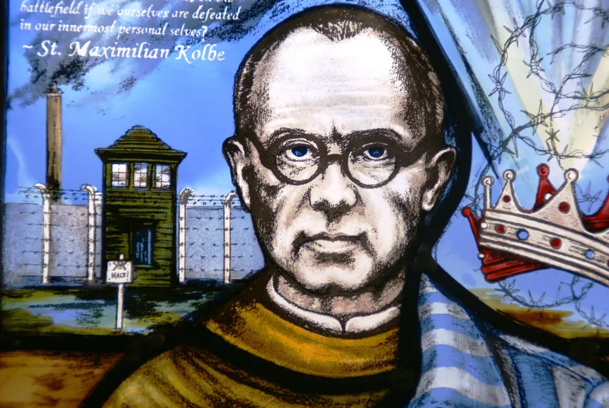 Glassmaleri av St. Maximilian Kolbe