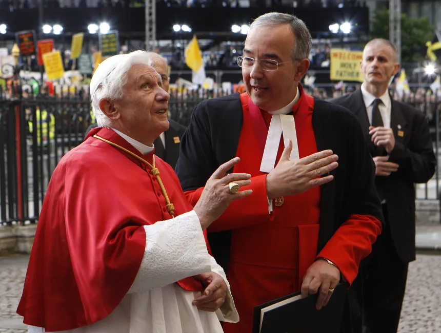Pave Benedikt XVI og John Hall i London