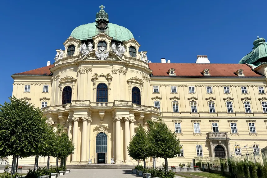Klosterneuburgs barokkfasade. 