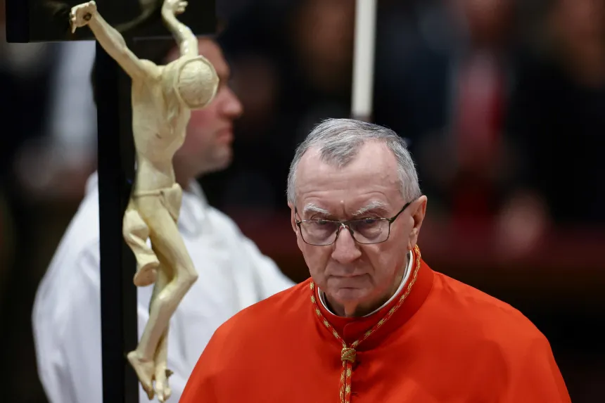 Kardinal Pietro Parolin i Peterskirken