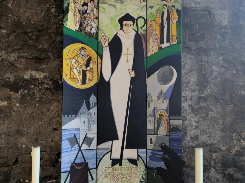 Maleri av St. John Fisher i en kirke