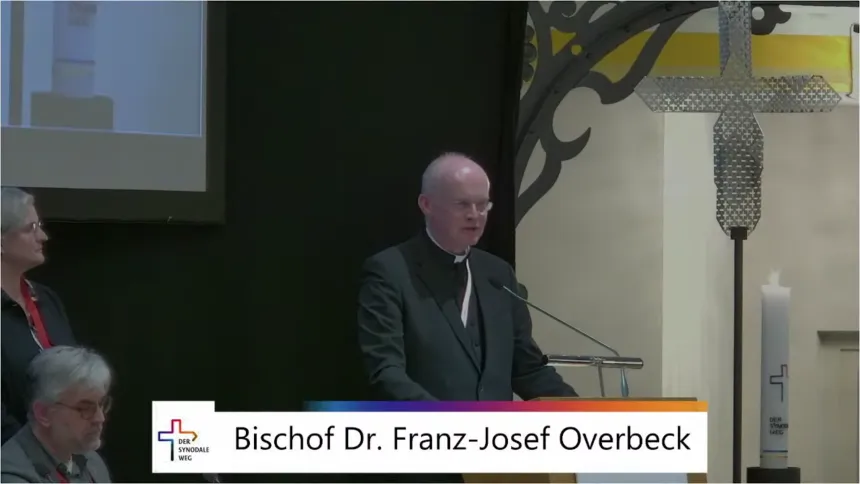 Biskop Franz-Josef Overbeck taler i Stuttgart
